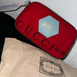 NEW GUCCI CROSSBODY BAG ❤️